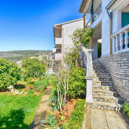Near In 44660 Rabac