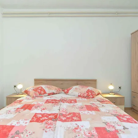Near In 44660 Apartment Rabac