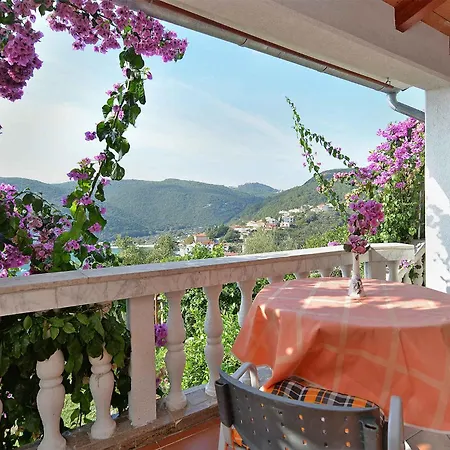 Apartment Near In 44660